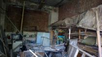 Разрушены мастерские гаражного комплекса